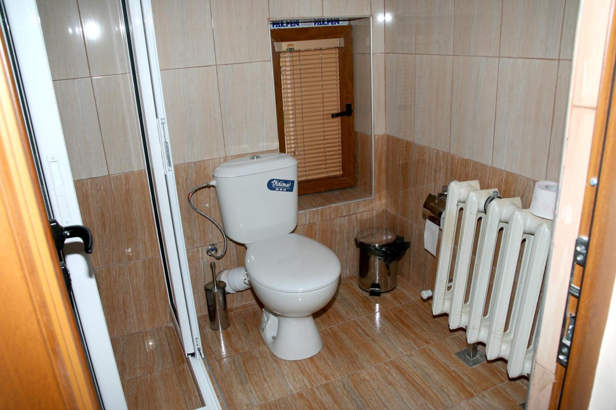Interrum Hotel Razgrad Habitación foto