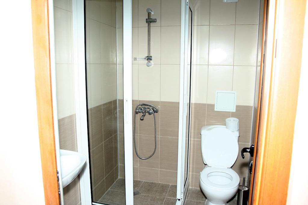 Interrum Hotel Razgrad Exterior foto